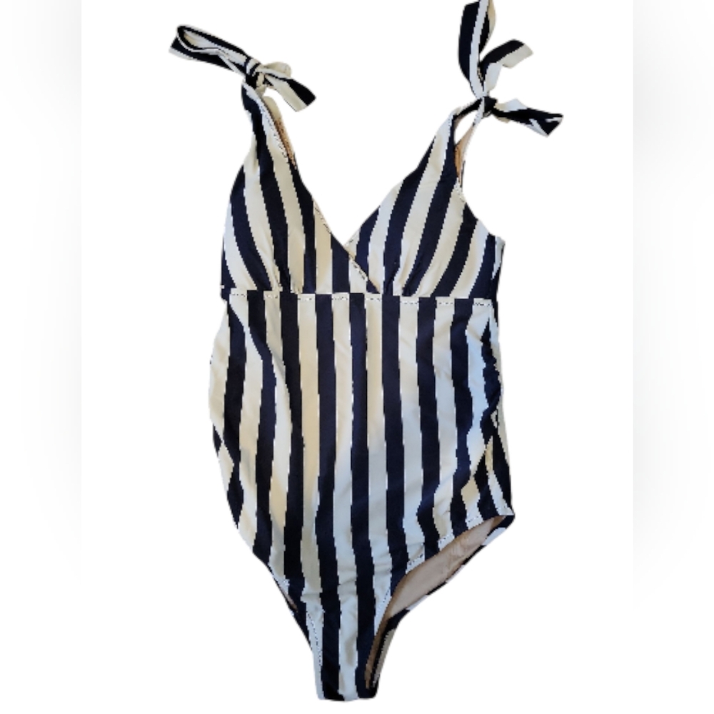 A Pea In A Pod | Navy Blue and White Striped Maternity Swimsuit